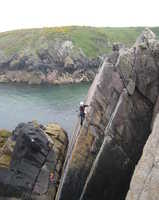 Dave leading Diagonal Crack, Porth Clais