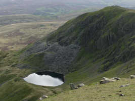 Blind tarn in the sun
