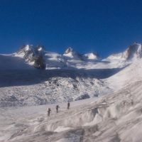 Ascending to Valle Blanche (David Bish)