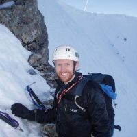 Richard on belay No 5 Gully (Roger Daley)