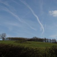 Vapour trails (Dave Shotton)