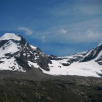 Il Ciarforon (3640m) and Becca di Monciair (3554m) (Colin Maddison)