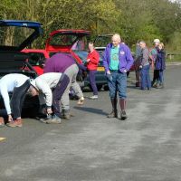 Booting up in the car park (Roger Dyke)