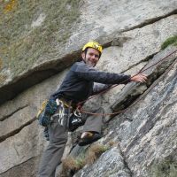 Gareth on the misleadingly gentle start of Suicide Wall, Bosigran (Roger Dyke)