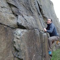 Stuart bouldering (Dave Wylie)