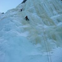 Dave Bish on WI 4 at Kong Vinter (Colin Maddison)