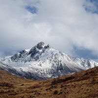 Looking up Glen Rosa to Cir Mhor (Dave Wylie)