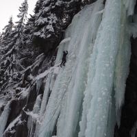 Craig enjoying the steep pillar of Hovedsolye Ventre WI5  at  Guljuvet (Andy Stratford)