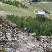 Mark Hughes and Sally Cresswell Cast on the very wet first pitch of Brigata Tridentina